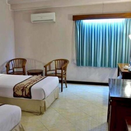 Bahari Inn Tegal Exteriér fotografie