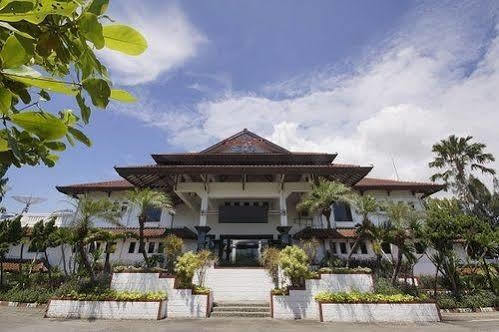 Bahari Inn Tegal Exteriér fotografie
