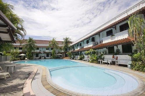 Bahari Inn Tegal Exteriér fotografie